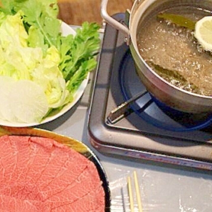 霜降り肉 レタスのレモン入りしゃぶしゃぶ レシピ 作り方 By Seika A 楽天レシピ 霜降り肉 レタスのレモン入りしゃぶしゃぶ レシピ 作り方 By Seika A 楽天レシピ